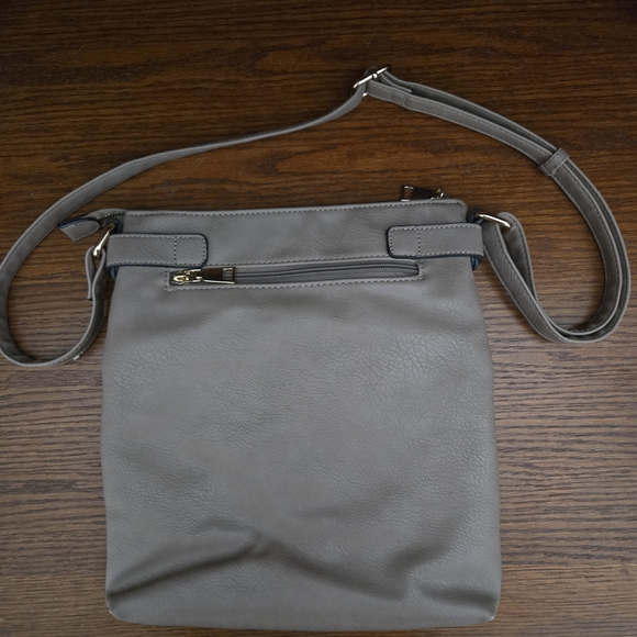 Beige / Stone Crossbody Multi-Pocket Bag | Adjustable Strap Everyday Neutral - Picture 6 of 12